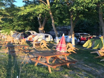 Gölge Camp